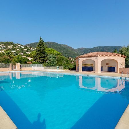 Residence Partenaire Le Domaine De Garlande Кавалер-сюр-Мер Экстерьер фото
